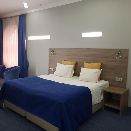 Platinum Hotel Zaporizhia Exterior foto
